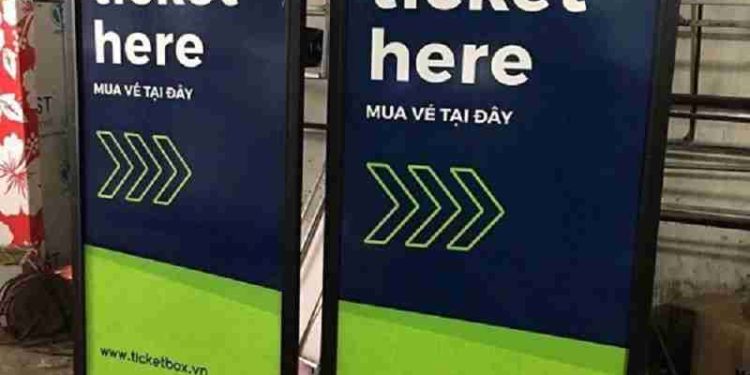 Lưu ý về nội dung biển quảng cáo đứng